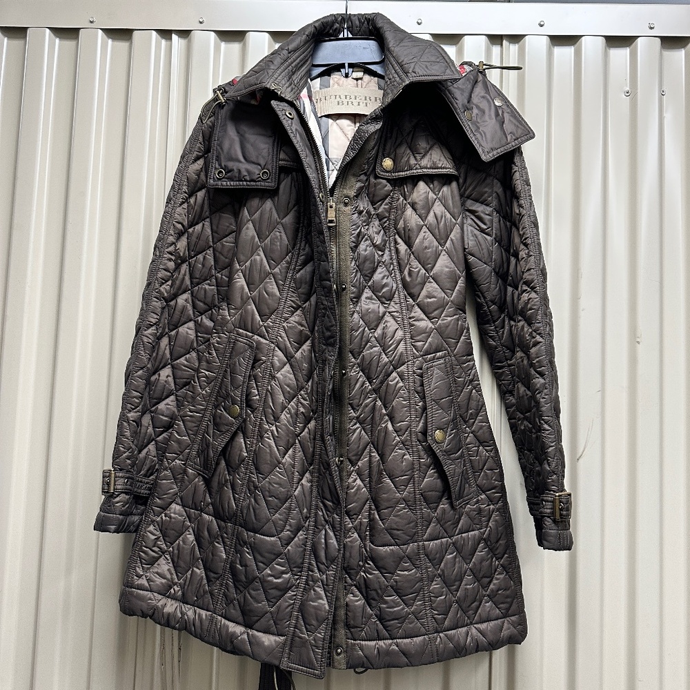 Burberry Quilted Puffer Jacket in Dark Brown